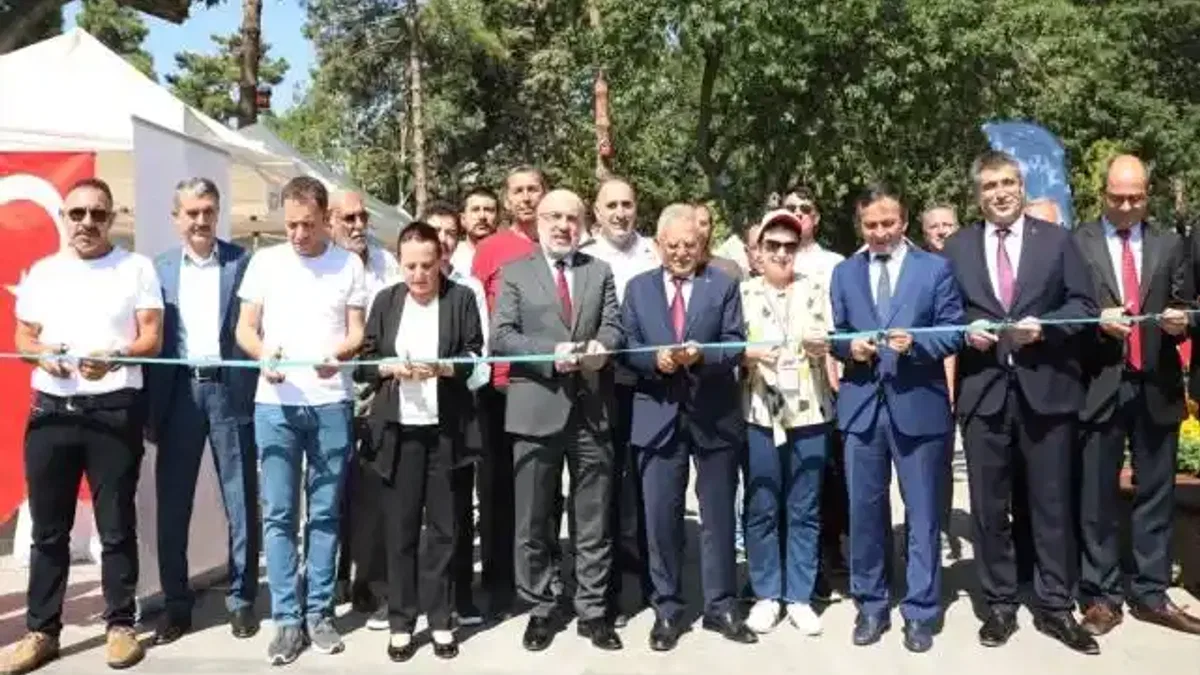 Kayseri'de Anadolu Üniversiteler Birliği Tanıtım ve Tercih Fuarı düzenlendi