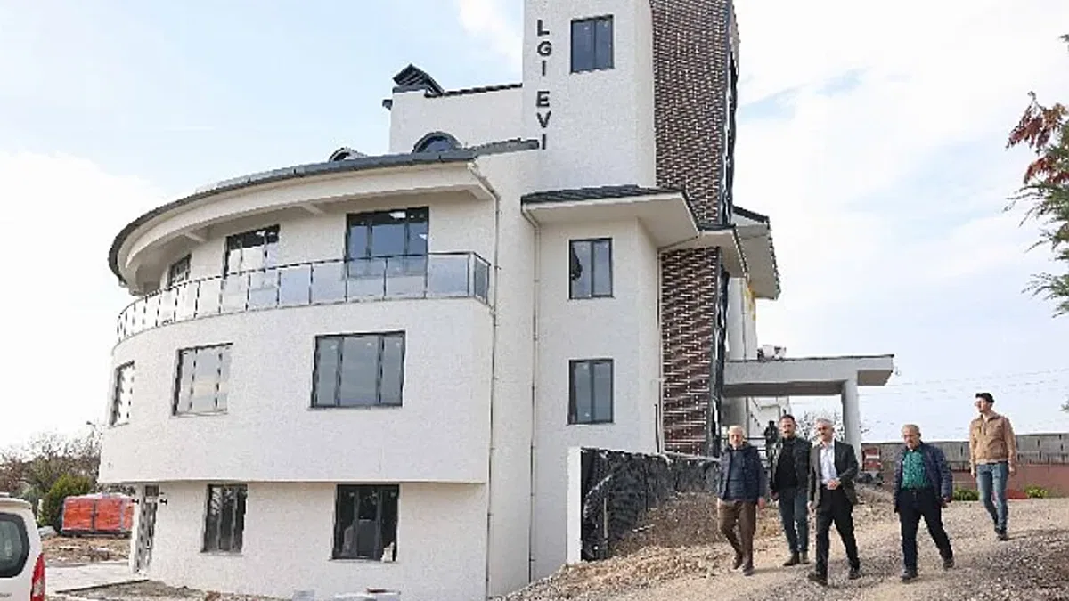 Çayırova'da Başkan Çiftçi projeleri yerinde inceledi