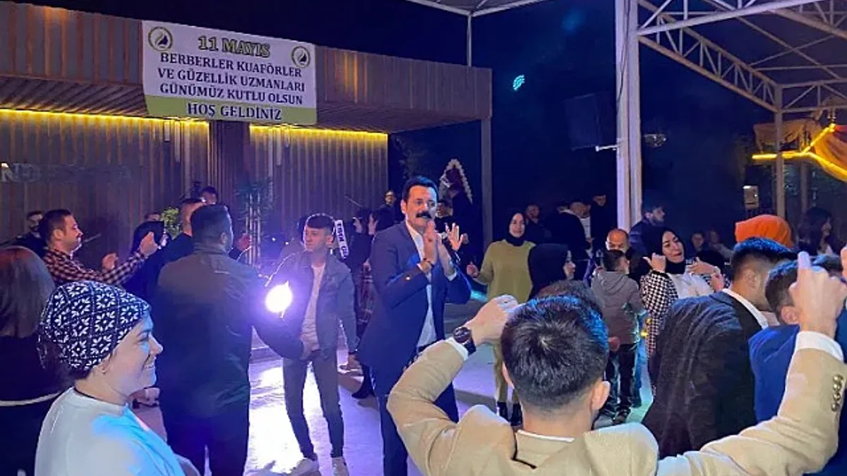 Berber, kuaför ve güzellik Salonları gönüllerince eğlendi
