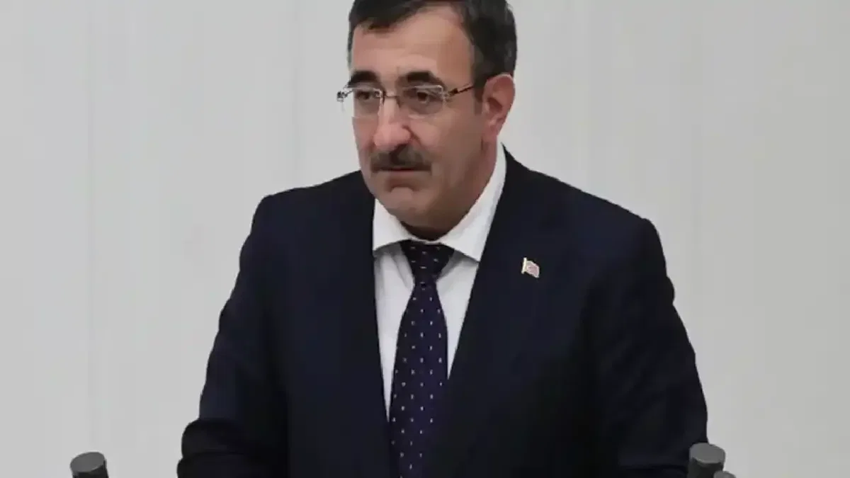 Cevdet Yılmaz: Enflasyonla mücadeleyi güçlü eşgüdümle sürdürüyoruz