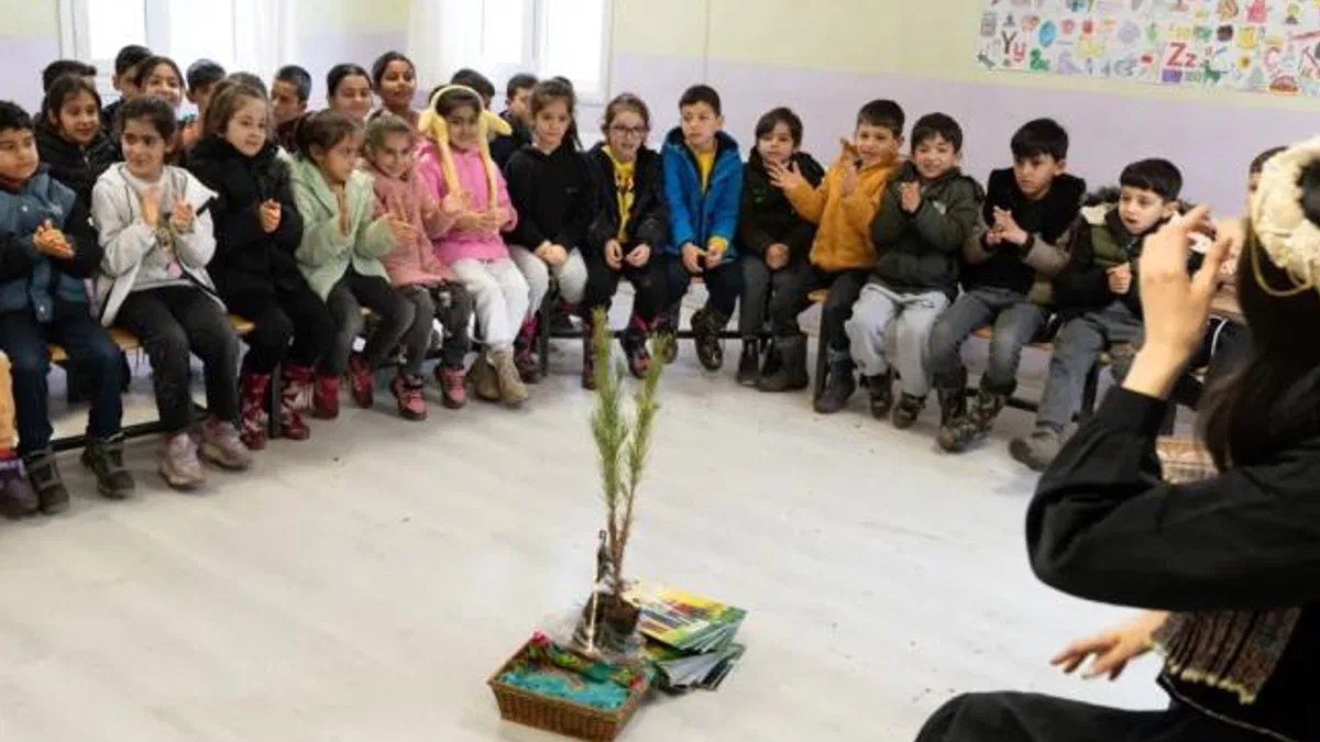 'Masal Yolcuları' 5 bin öğrencinin hayal dünyasına misafir olacak