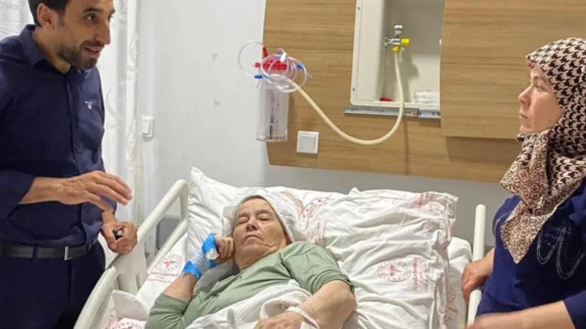 Bursa'da yangın mağduru engelli hastaya Gürsu SHM'den moral ziyareti