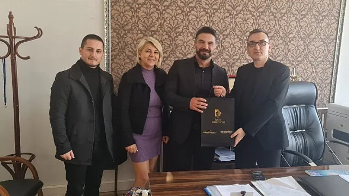 İzmit depremzede öğrenciler için kolları sıvadı