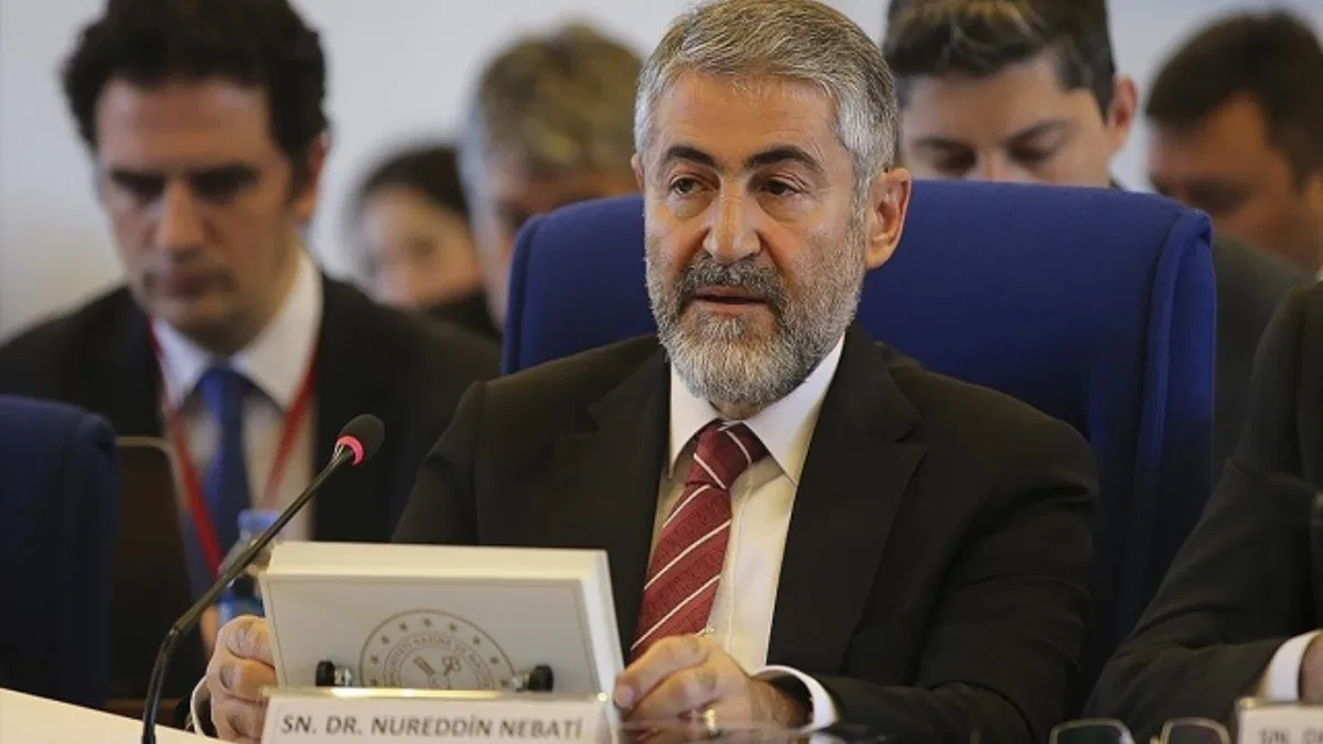 Hazine ve Maliye Bakanı Nebati: Yangınla mücadeleyle ilgili bütçe 4 milyar TL