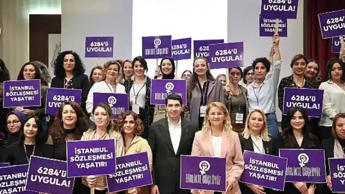 Başkan Ovalıoğlu: "Her kadının güçlü, güvende ve eşit olduğu bir dünya kurmaya kararlıyız"