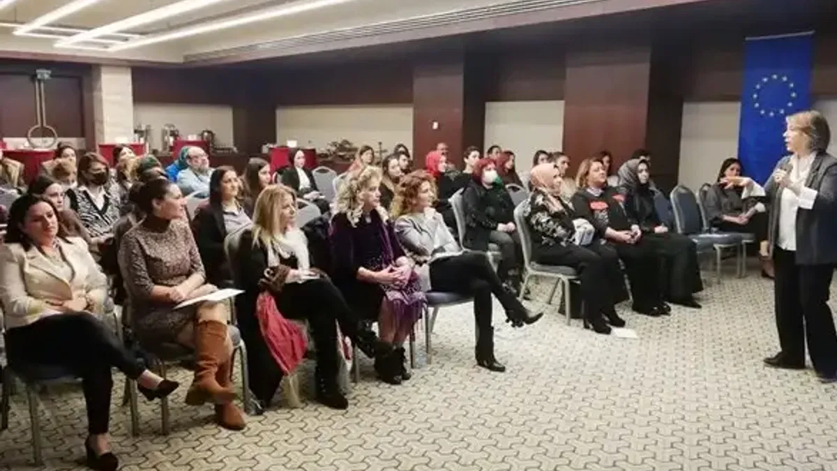 Konyalı İş Kadınlarından eğitim programı