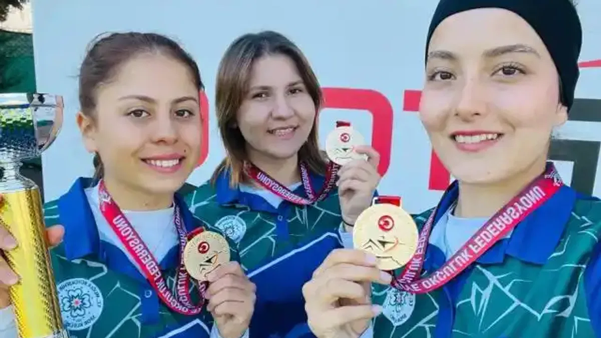 Muğlalı okçular Antalya’dan birincilik ve üçüncülükle döndü