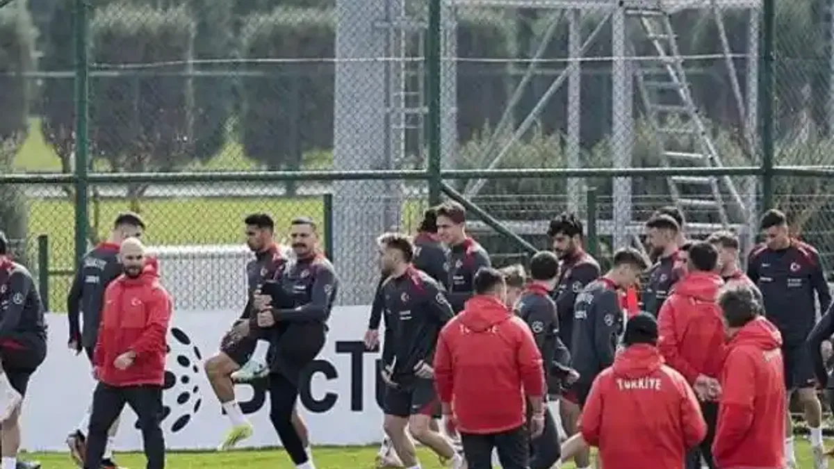 A Milli Futbol Takımı Macaristan'a gitti