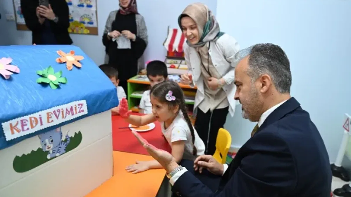 Bursa'da Demirtaşlı miniklerde 'Ana Kucağı'na kavuştu
