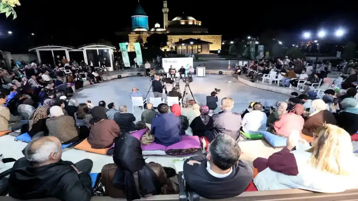 Konya'da 15. Uluslararası Mevlânâ Şiir Şöleni Başladı