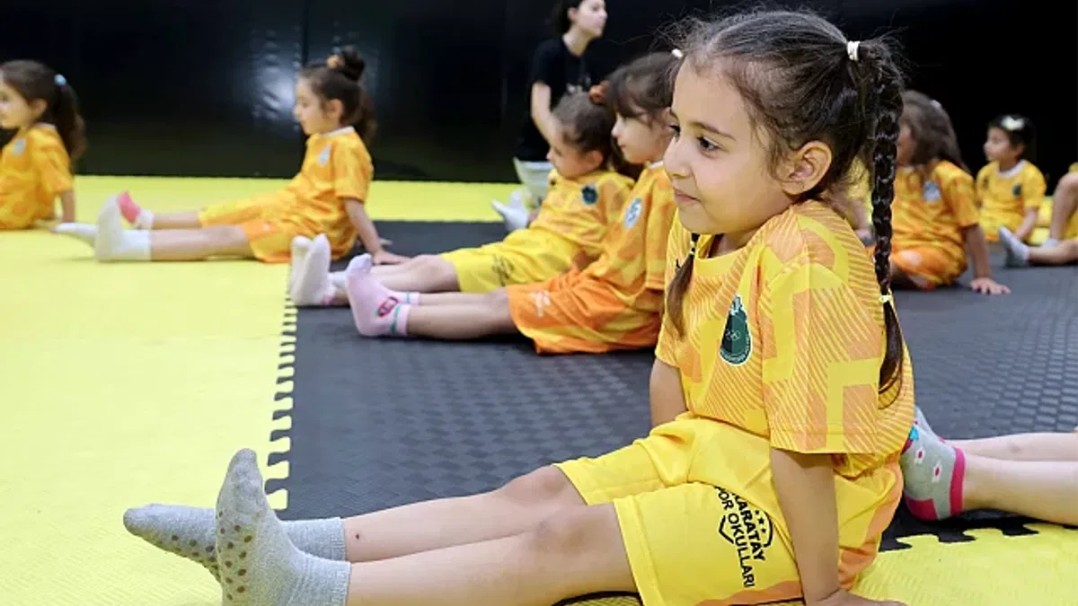 Karatay'da yaz spor okulları açıldı