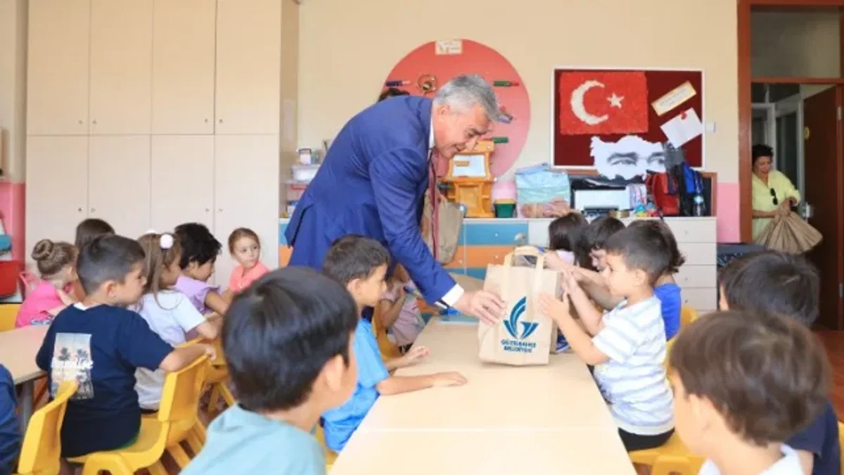 Güzelbahçe'de öğrenci dostu belediye