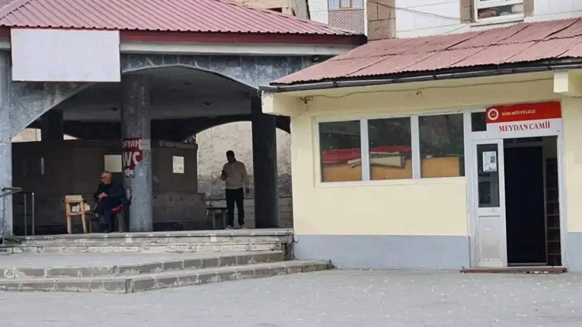 Ağrı Meydan Camii şadırvanda musluk krizi