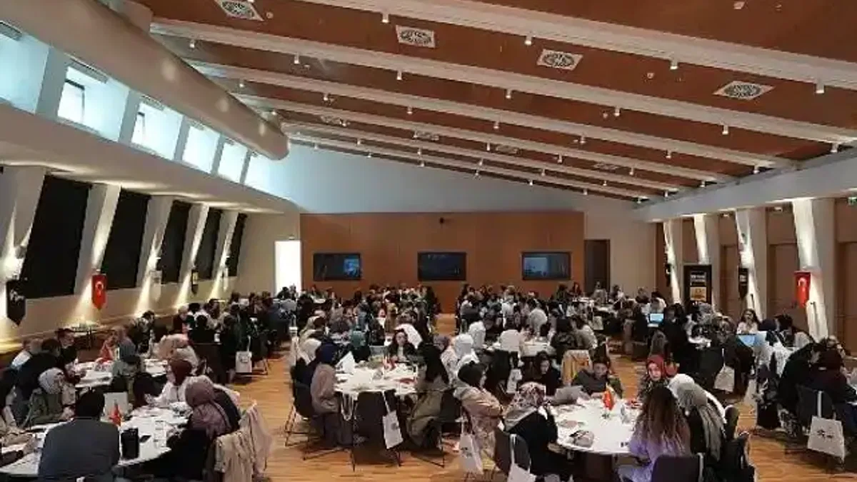 Lise Medeniyet Akademisi Fikirlerin Gücü İle Yarını İnşa Ediyor