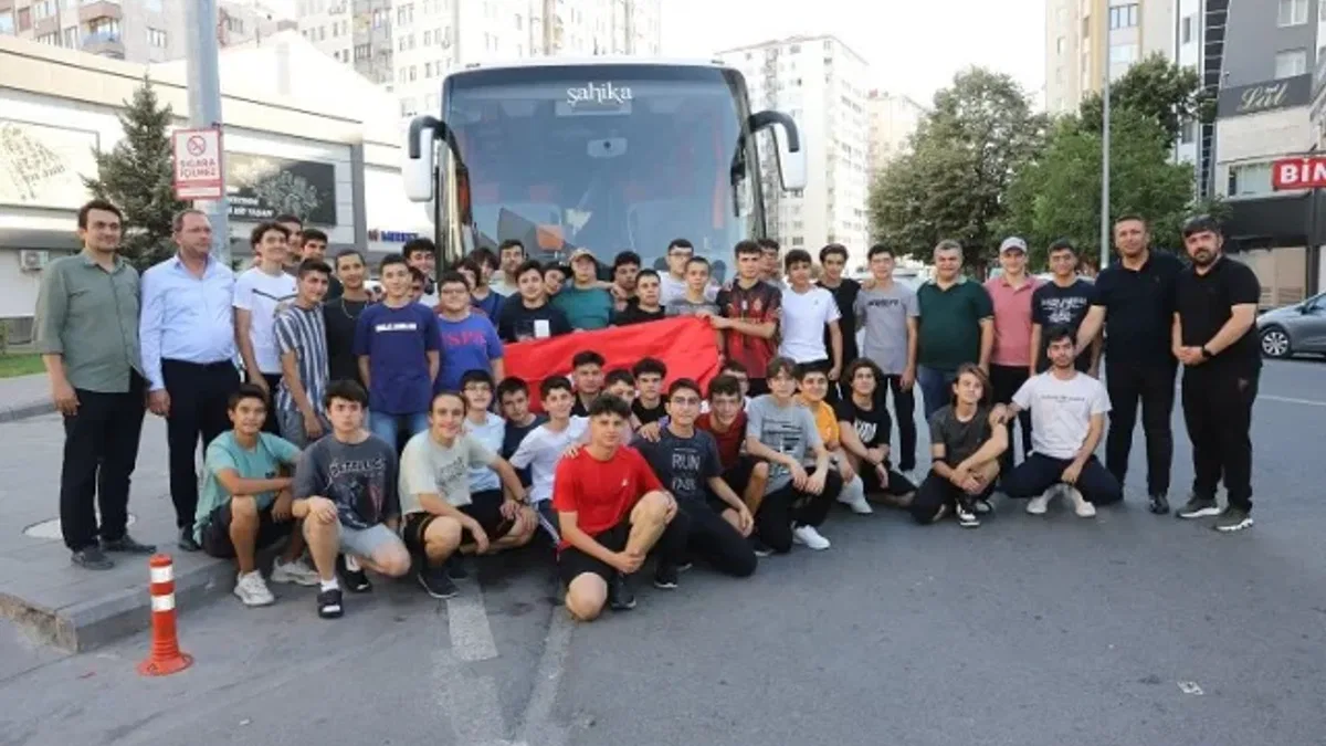 Kayseri gençlerinden Çanakkale çıkarması