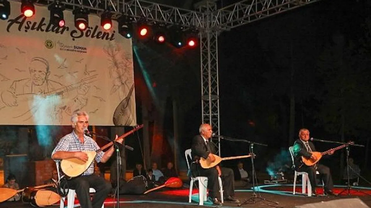 Buca'da Aşıklar Şöleni düzenlendi
