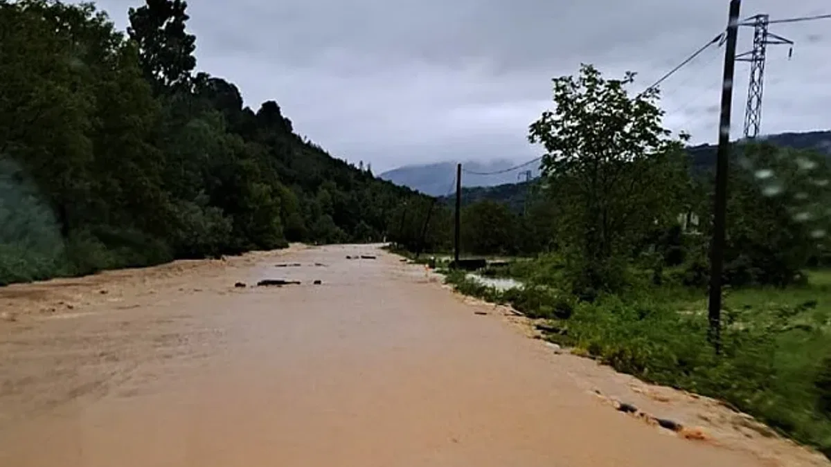 Karadeniz'i sel vurdu: 2 ölü, 1 kayıp