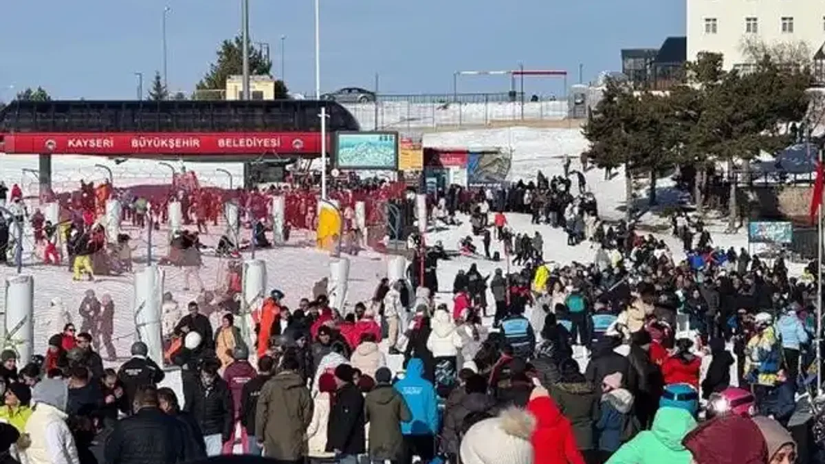 Erciyes Kayak Merkezi doldu taştı!