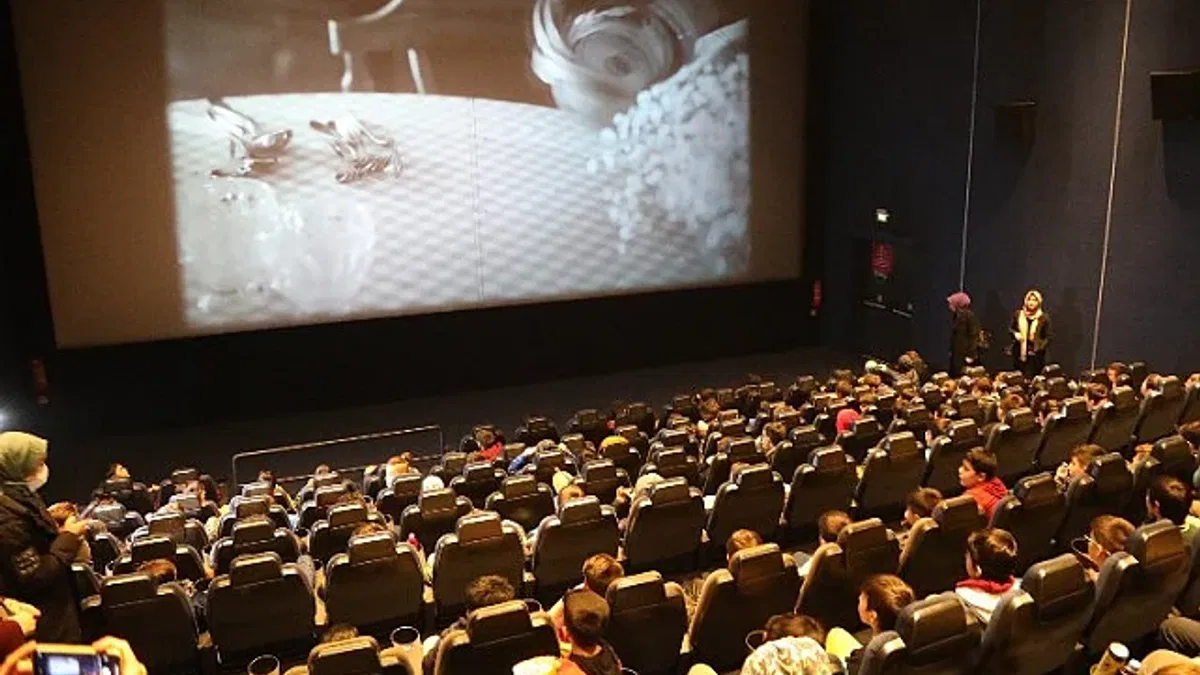 Konya'da 'Bilgehane'lilerin sinema keyfi