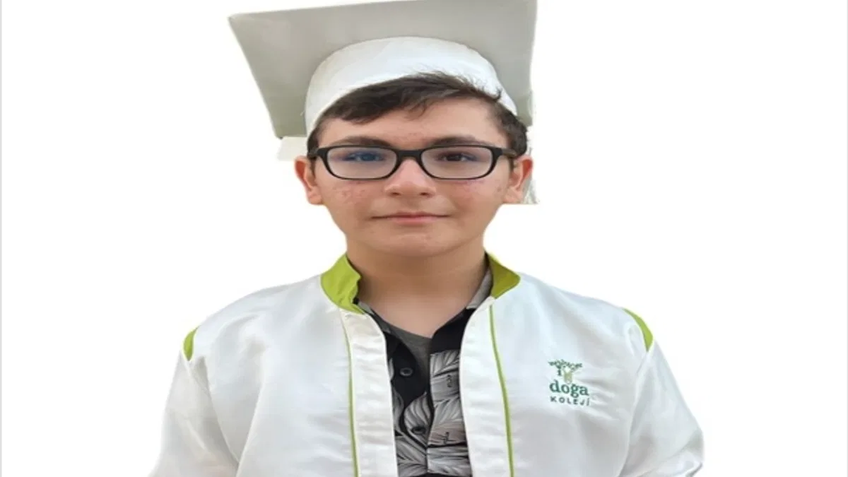 Doğa Koleji'nden LGS 2022'de 7 Türkiye birinciliği