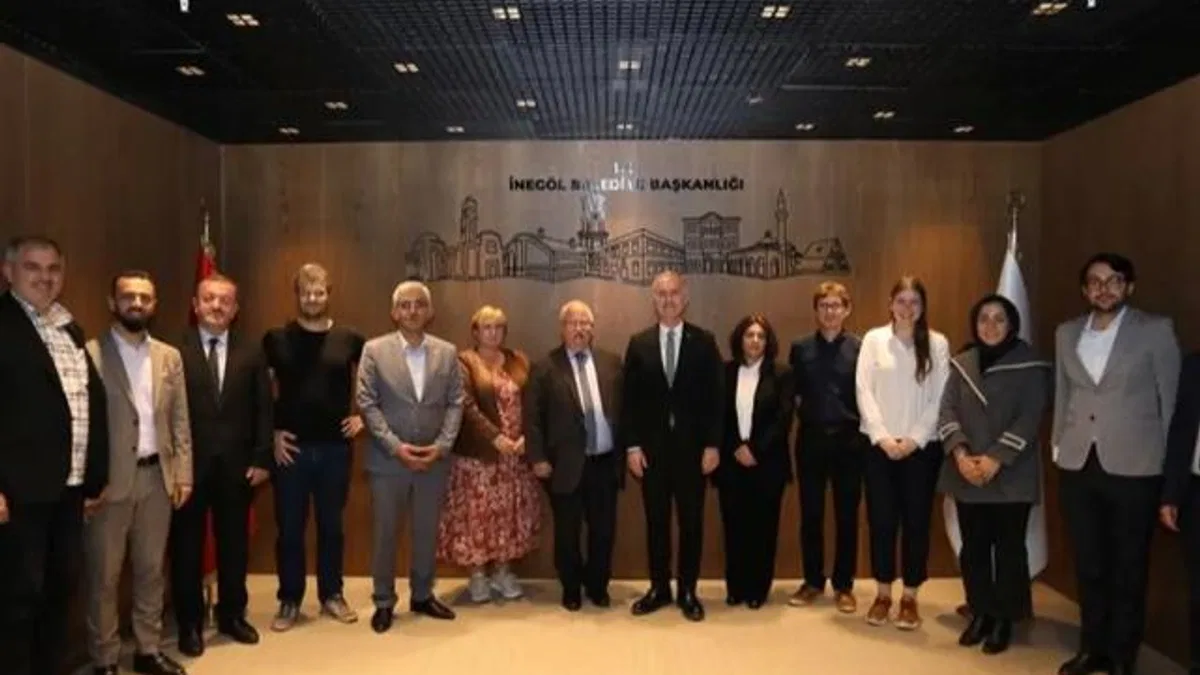 Cenon heyeti, kardeşliği resmiyete dökmek için İnegöl’de