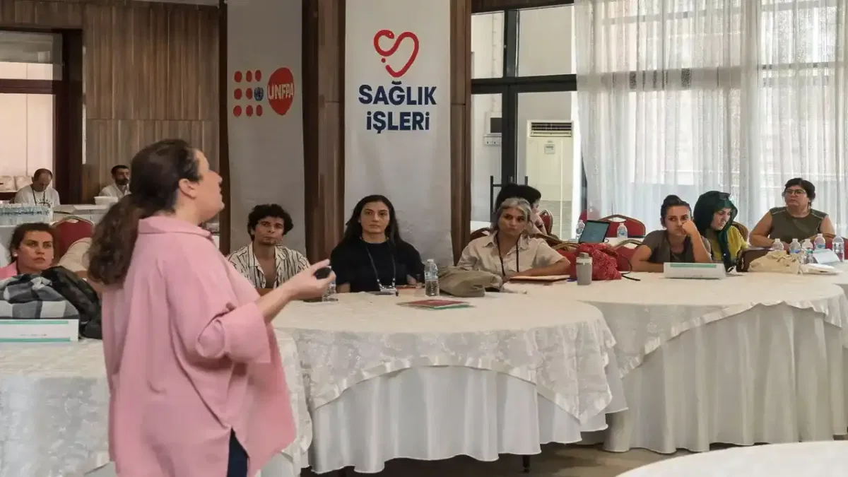 İzmir'de erken evliliklere karşı sağlık aracıları sahada