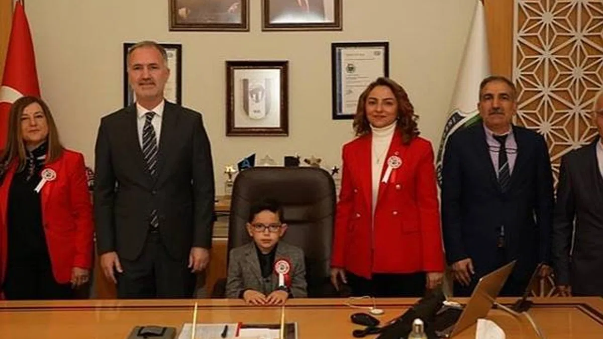 İnegöl Belediyesi'nde Yeni Başkan Makamı Devraldı