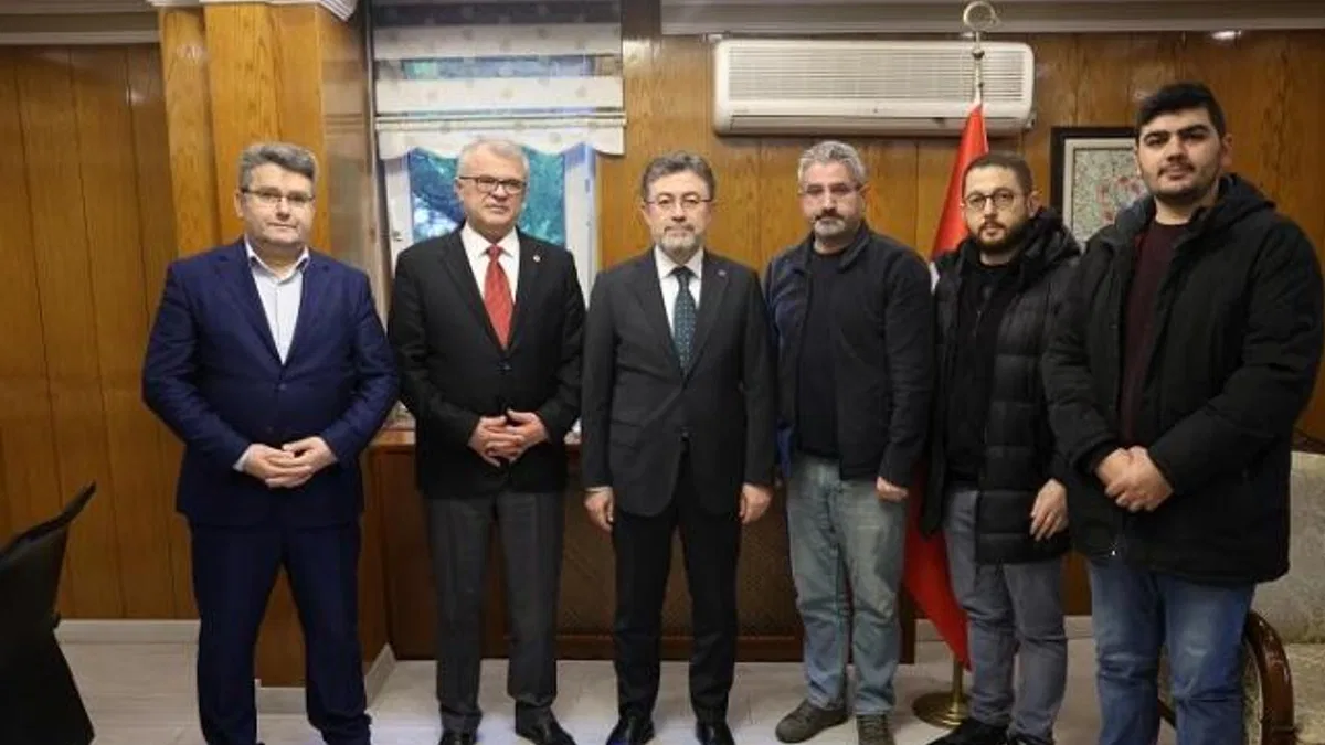 Bakan Yumaklı’ya yerel gazetelerin ilan sıkıntısı anlatıldı