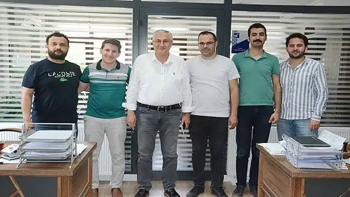 Mali Müşavir Seyit Faruk Özselek  yeni hizmet binasına taşındı