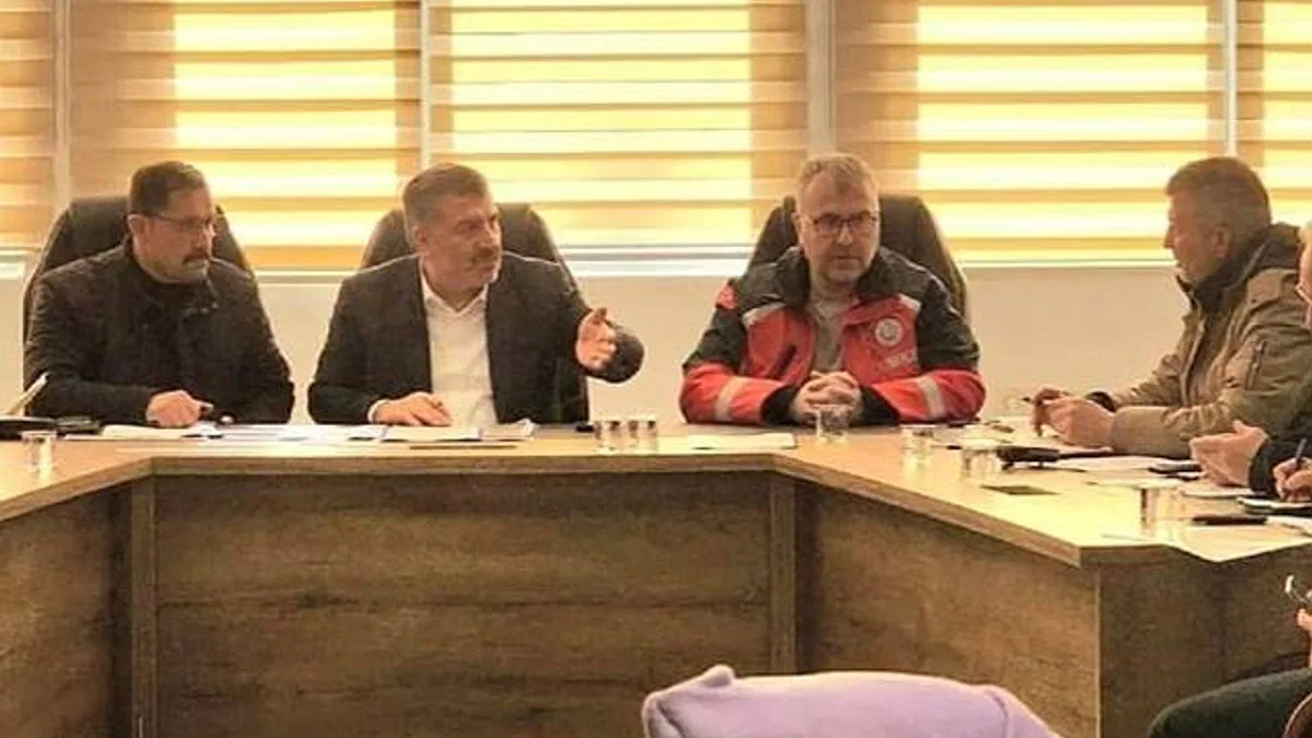 Başkan Sezer'e Deprem Bölgesinde Önemli Görev