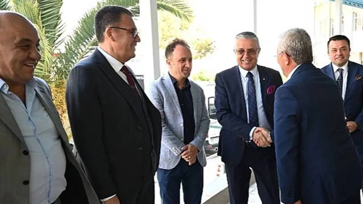 Kemer'de bayramlaşma programı düzenlendi