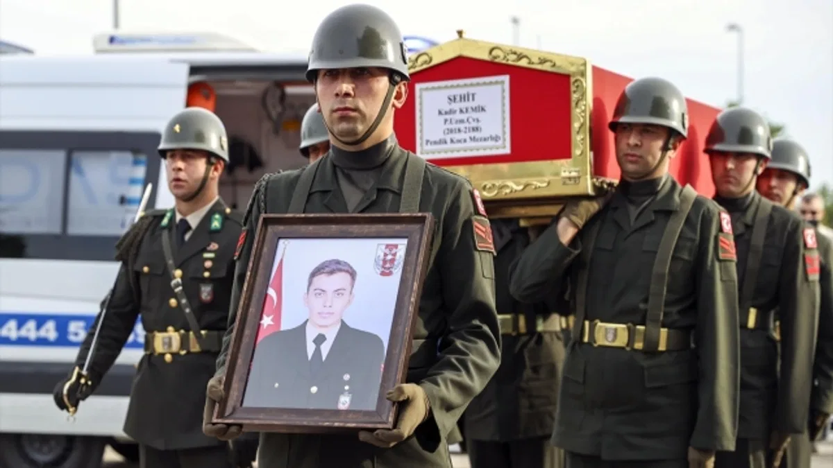 Şehit Piyade Uzman Çavuş Kadir Kemik son yolculuğuna uğurlandı