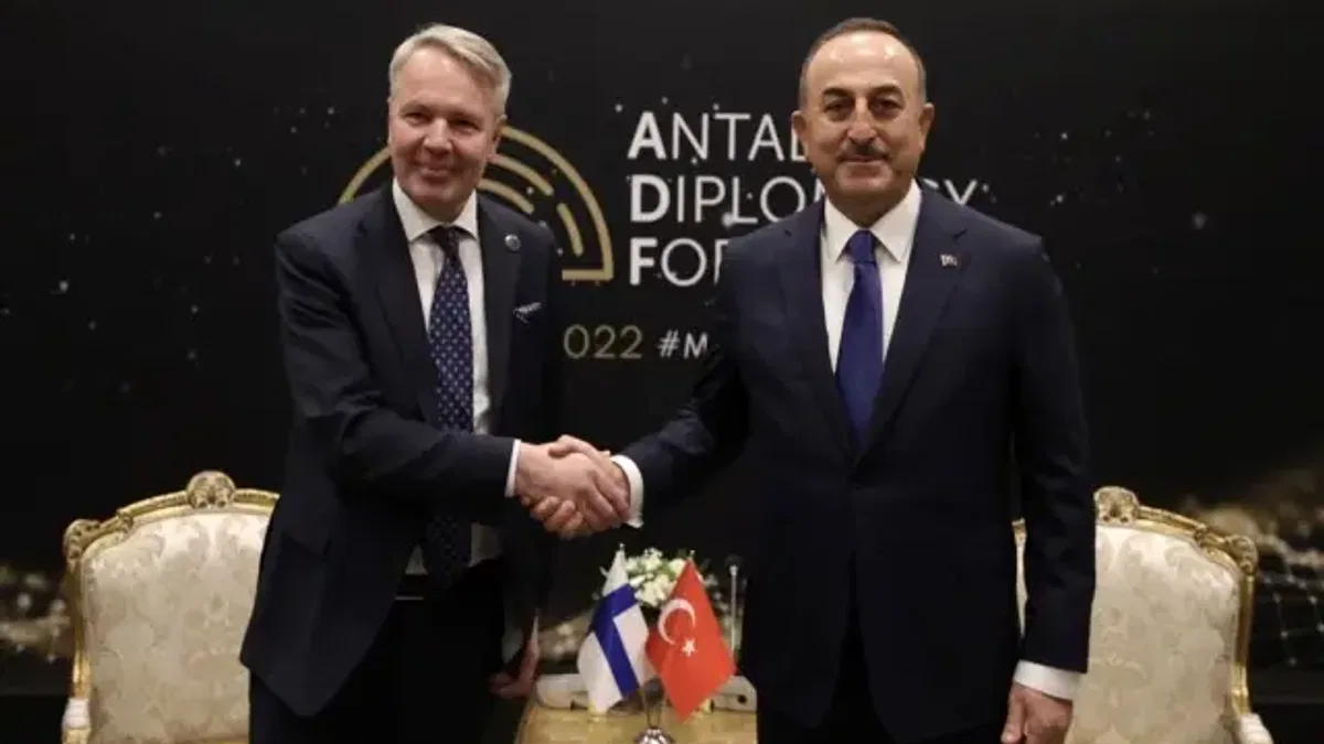 Dışişleri Bakanı Çavuşoğlu, Finlandiyalı mevkidaşı Haavisto ile telefonda görüştü