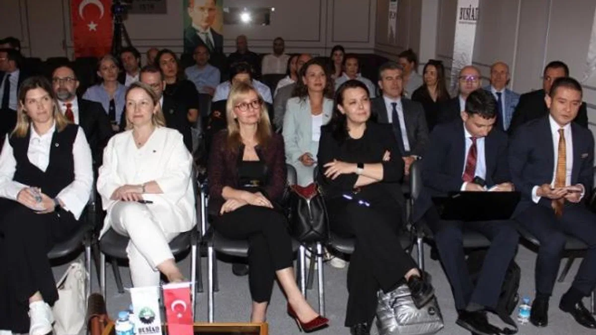 Seçim sonrası Türkiye ekonomisi  BUSİAD'da konuşuldu
