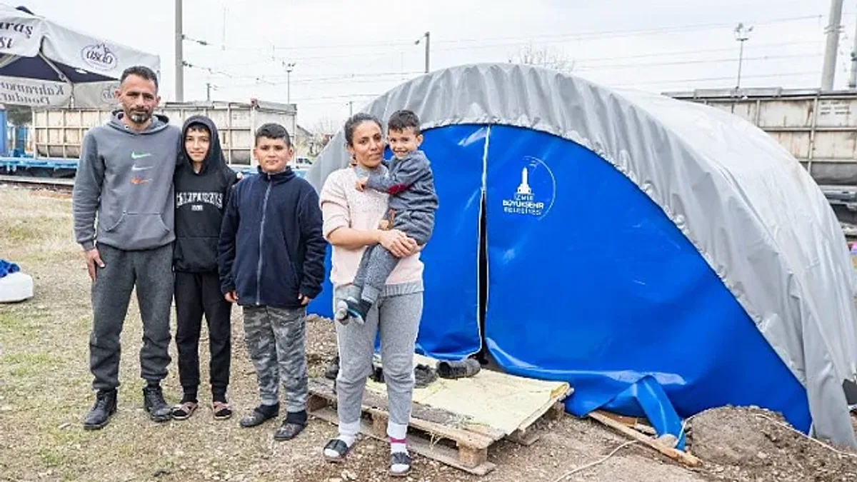 Kahramanmaraş'ta 142 sobalı çadır kuruldu