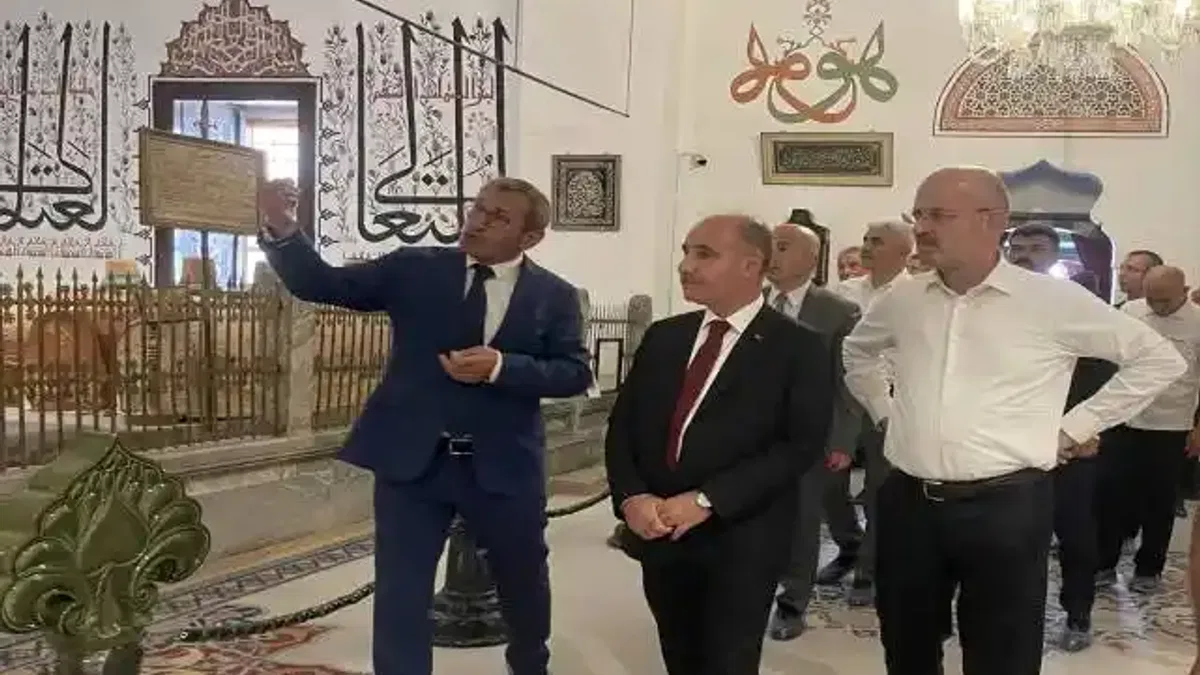 Azerbaycan Cumhurbaşkanı Aliyev'in eşi Mihriban Aliyeva Mevlana Müzesi'ni ziyaret etti