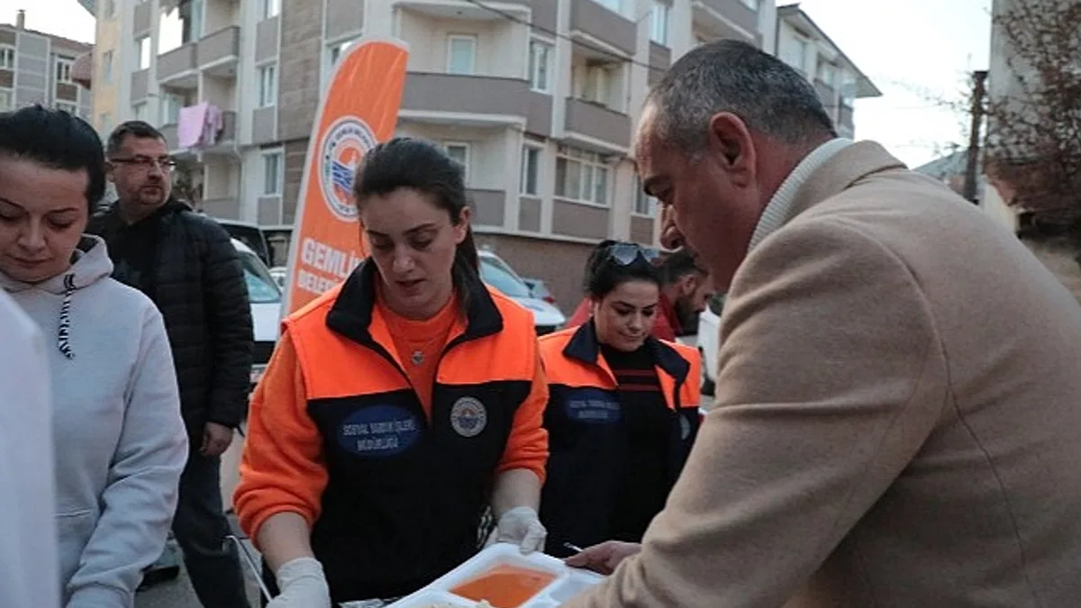 Ramazan ayında birlik ve beraberliğin adresi Gemlik oldu
