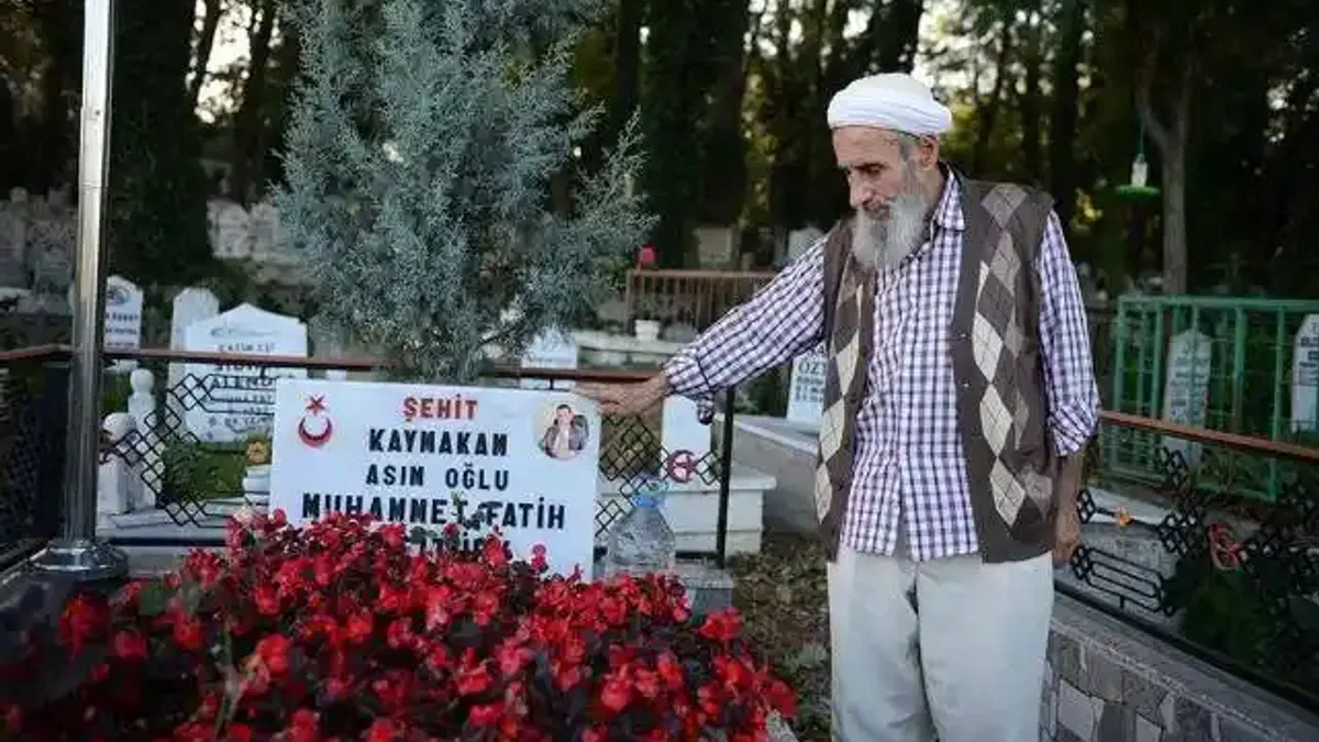 Şehit Kaymakam Muhammet Fatih Safitürk'ün babası Asım Safitürk vefat etti