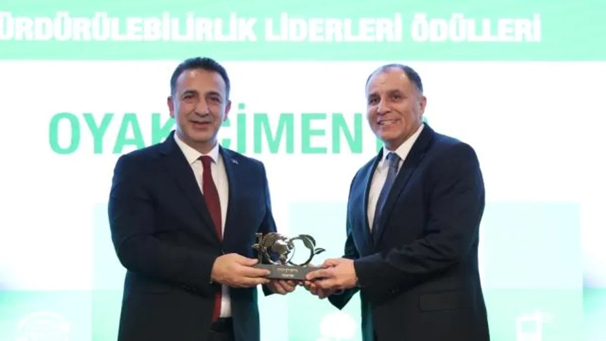 OYAK Çimento'ya 'Sürdürülebilirlik Liderleri' ödülü