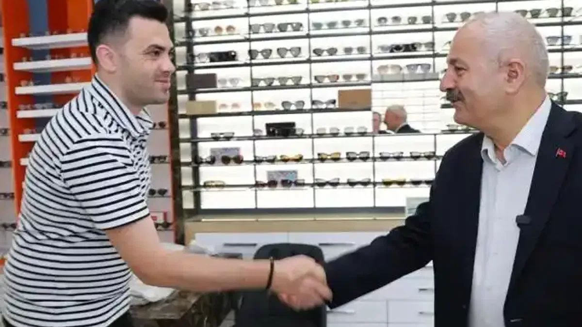 Kocaeli'de Gebze Belediye Başkanı esnafla buluştu