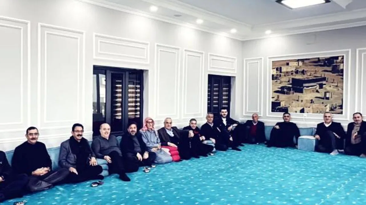 Kadim Aşiretler Federasyonu yer sofrasında toplandı