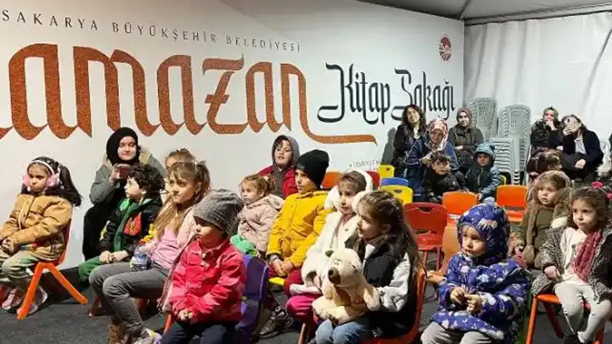 Ramazan Sokağı’nda minikleri kahkahaya boğan gösteri