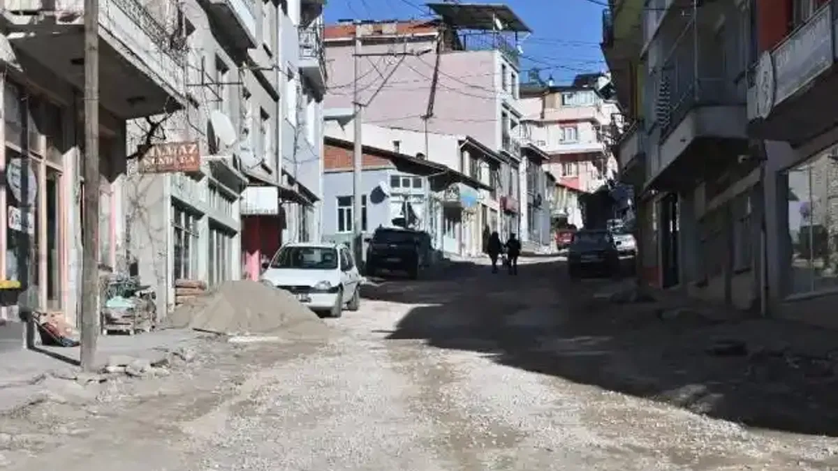 Manisa Demirci'de üst yapı çalışmalarına devam