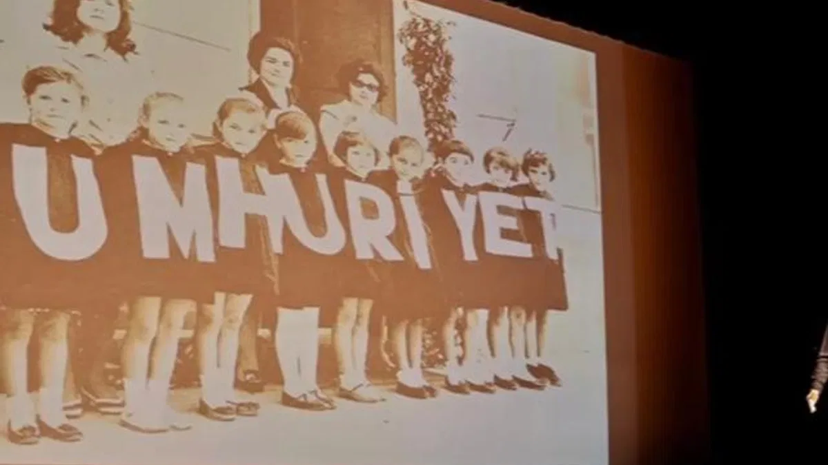 “Cumhuriyete Giden Yol” söyleşisiyle unutulmaz gece