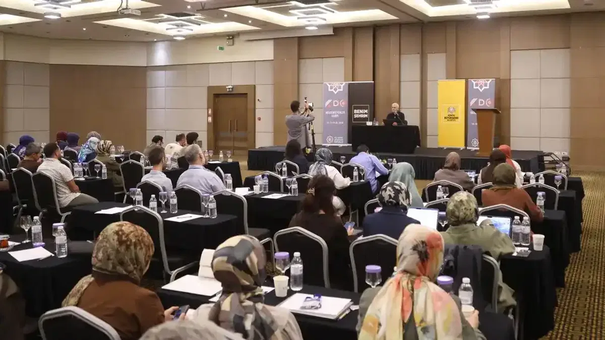 Konya'da Klasik Düşünce Okulu'nda akademisyenler kampta buluştu