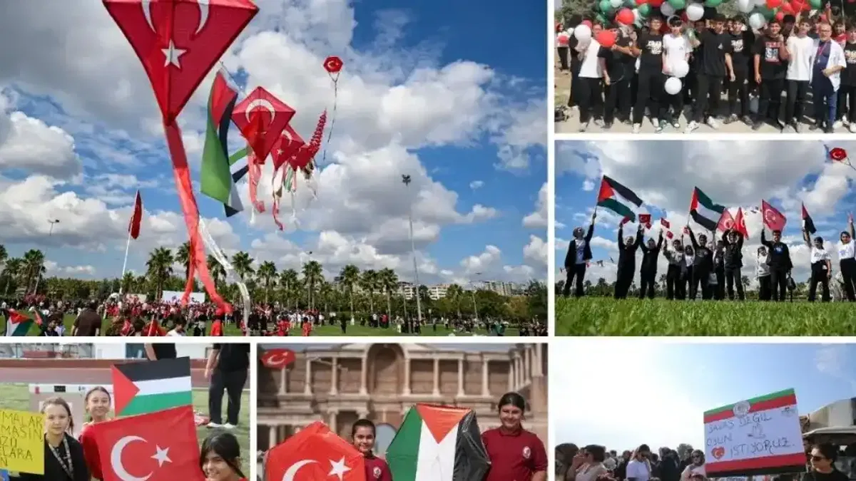 Uçurtmalar Gazzeli çocuklar için semalarda