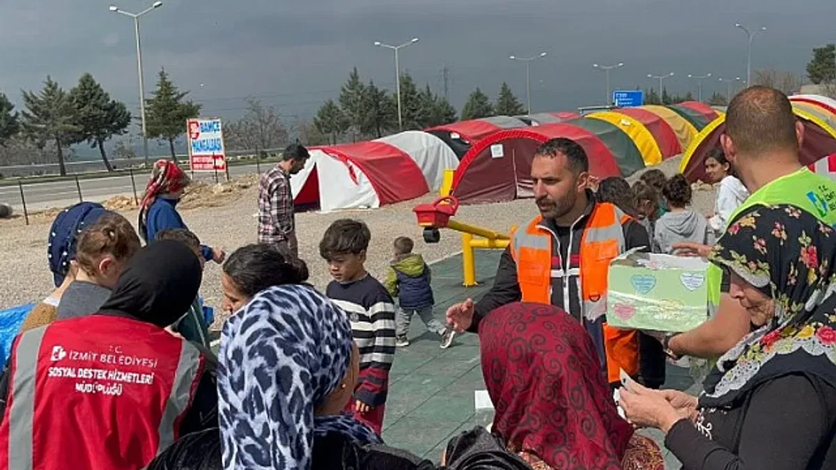 İzmit'in Kahramanmaraş'taki 'çadırkent'inde yaşam başladı
