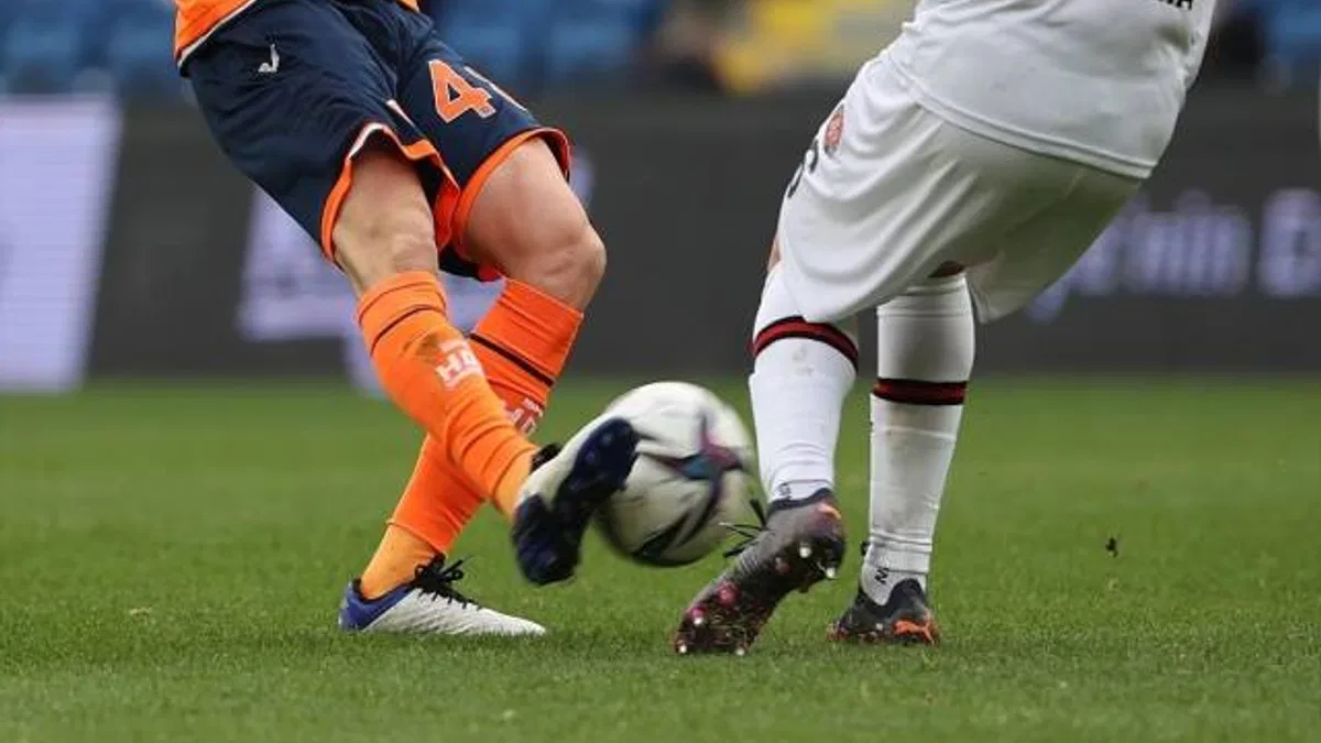 Medipol Başakşehir, Süper Lig'de yarın Karagümrük'ü konuk edecek