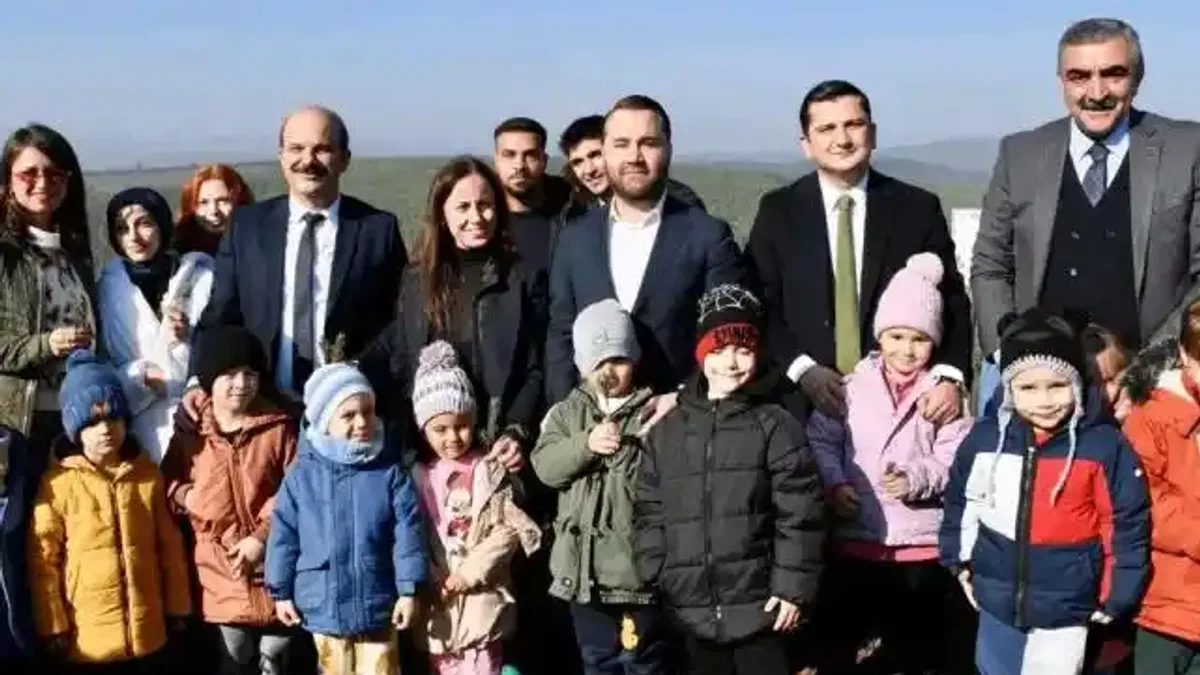 Balıkesir'e 100 bin ağaç kazandırdılar