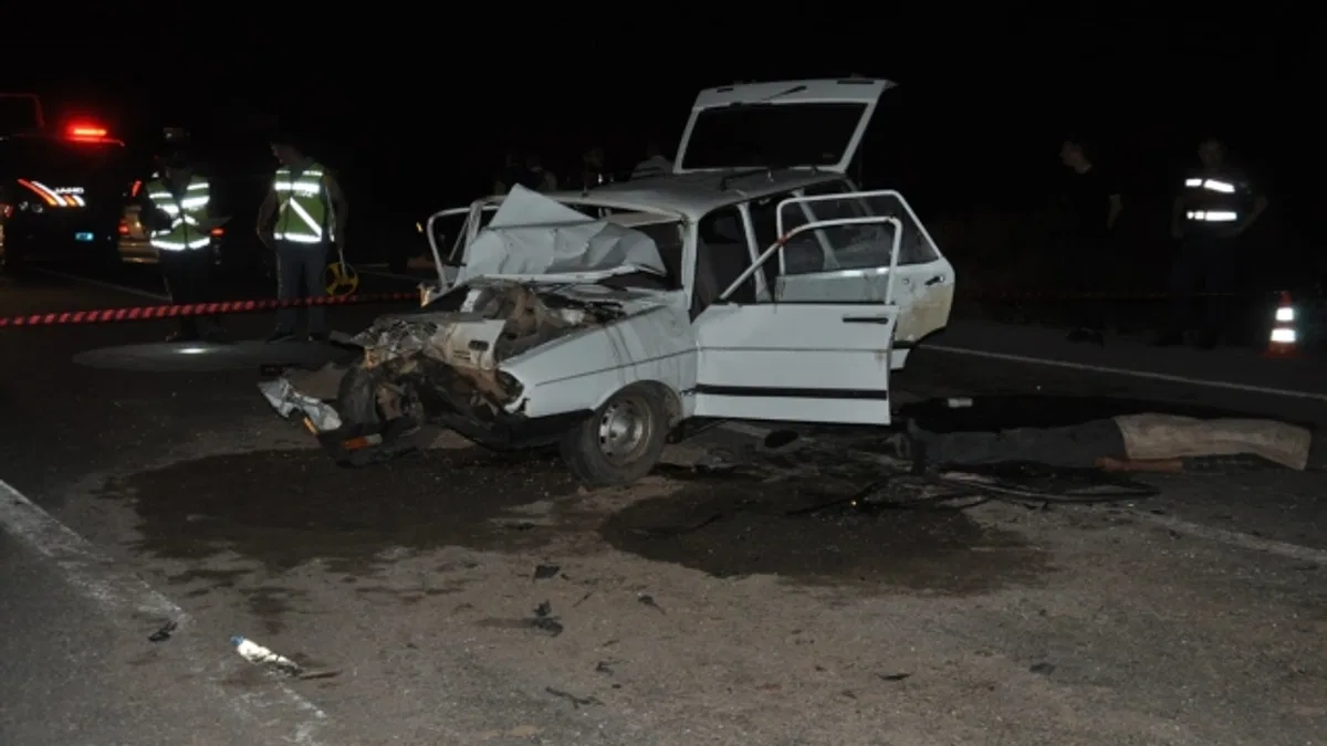 Nevşehir'de otomobil traktöre çarptı, 1 kişi öldü, 1 kişi yaralandı